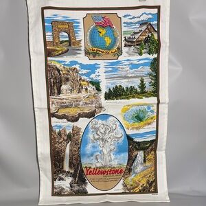 KayDee Designs VTG Yellowstone National Park Souvenir Linen White Towel NWT